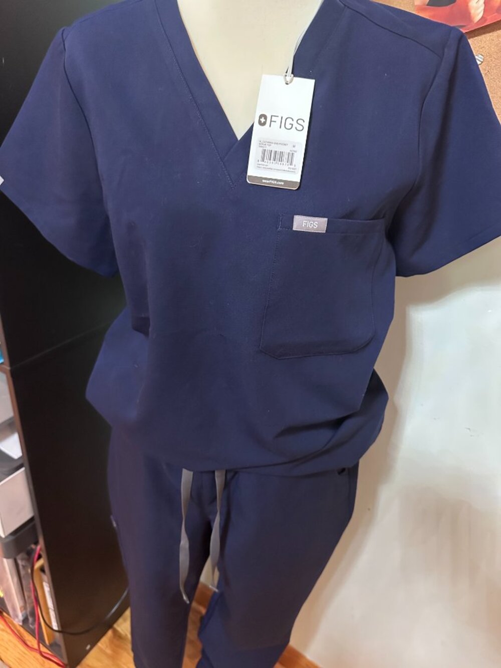 ⚕️ SCRUBS FOR SALE! ⚕️ - Picture 5 of 12